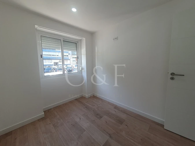 Apartamento T3 para Venda em Odivelas Foto 10
