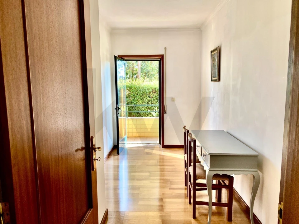 Apartamento T2 para Arrendamento em Arcozelo Foto 32