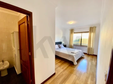 Apartamento T2 para Arrendamento em Arcozelo