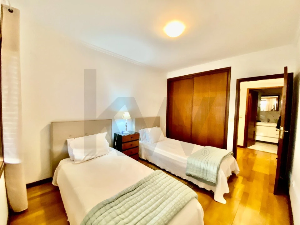 Apartamento T2 para Arrendamento em Arcozelo Foto 51