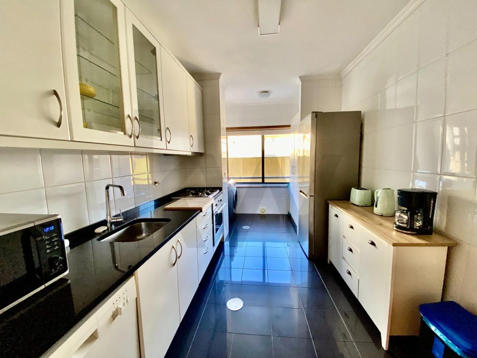Apartamento T2 para Arrendamento em Arcozelo Foto 34