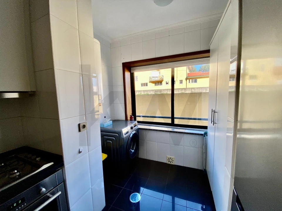 Apartamento T2 para Arrendamento em Arcozelo Foto 37