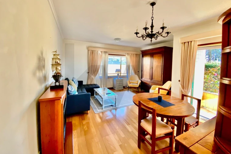 Apartamento T2 para Arrendamento em Arcozelo Foto 17