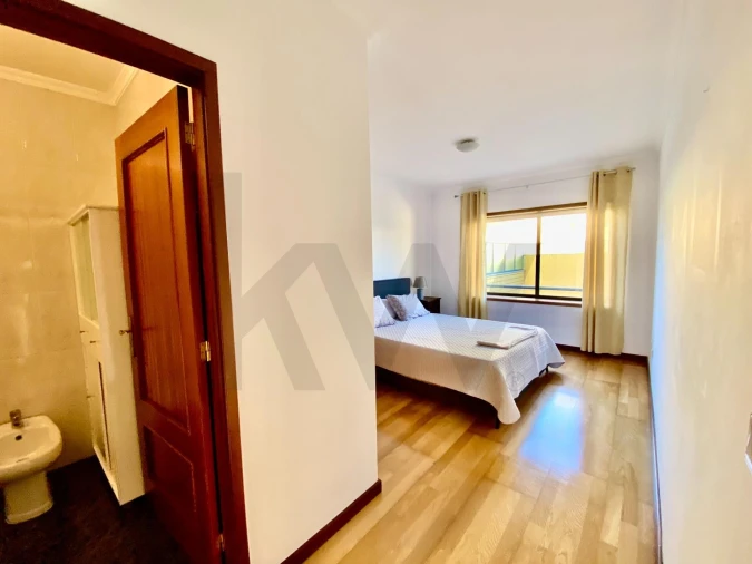 Apartamento T2 para Arrendamento em Arcozelo Foto 46