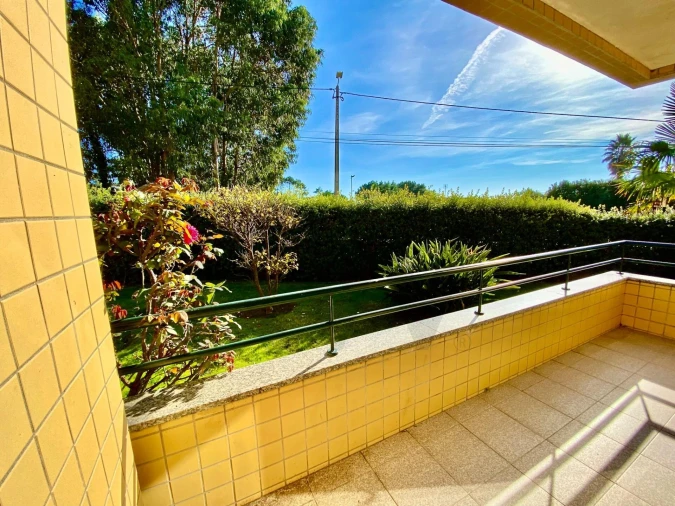 Apartamento T2 para Arrendamento em Arcozelo Foto 26