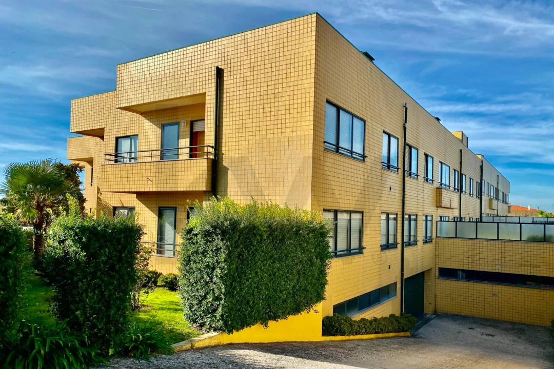 Apartamento T2 para Arrendamento em Arcozelo Foto 4