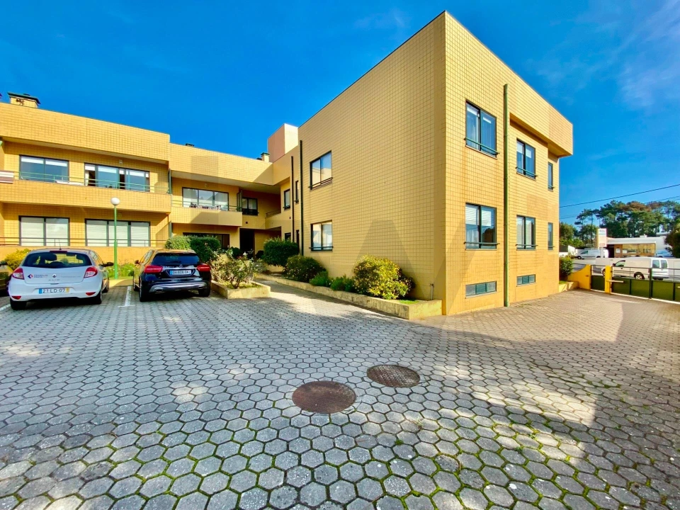 Apartamento T2 para Arrendamento em Arcozelo Foto 6