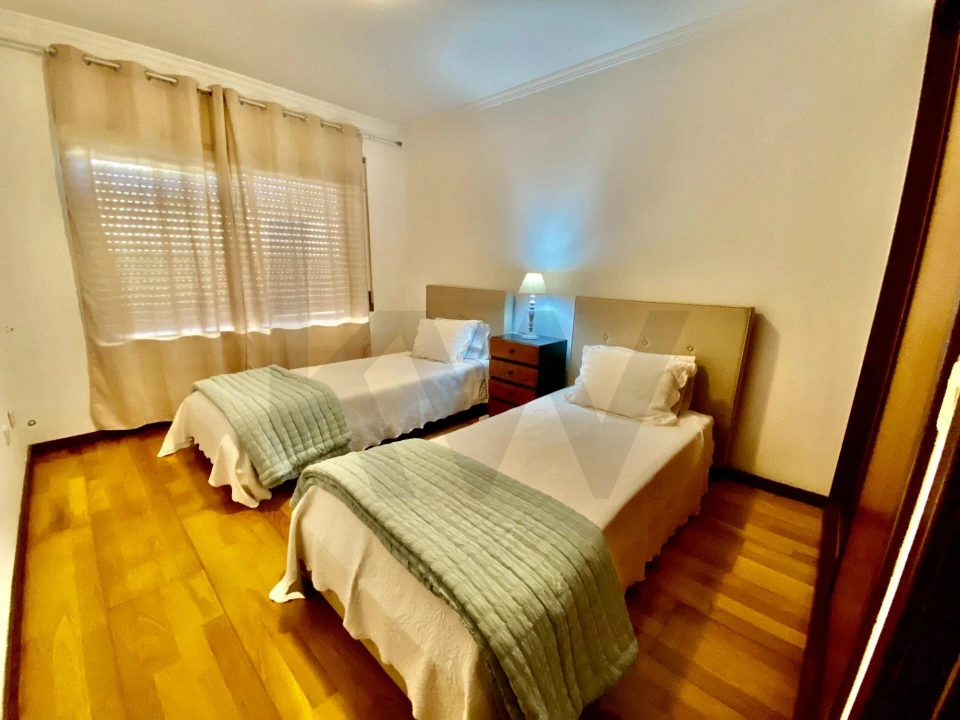 Apartamento T2 para Arrendamento em Arcozelo Foto 53