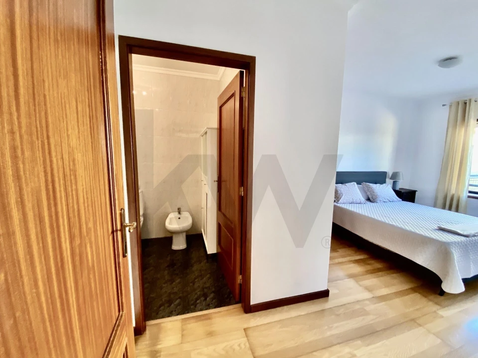 Apartamento T2 para Arrendamento em Arcozelo Foto 45
