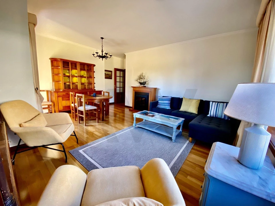 Apartamento T2 para Arrendamento em Arcozelo Foto 22
