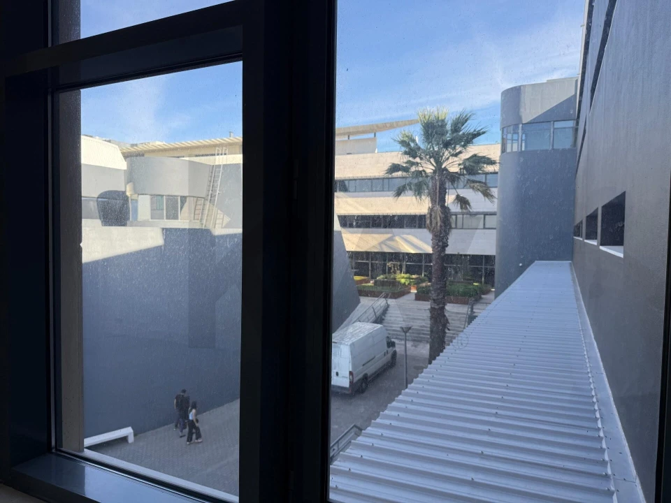 Escritório para Arrendamento em Porto Salvo Foto 2