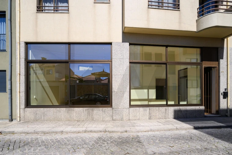 Apartamento T2 para Venda em Paranhos Foto 33