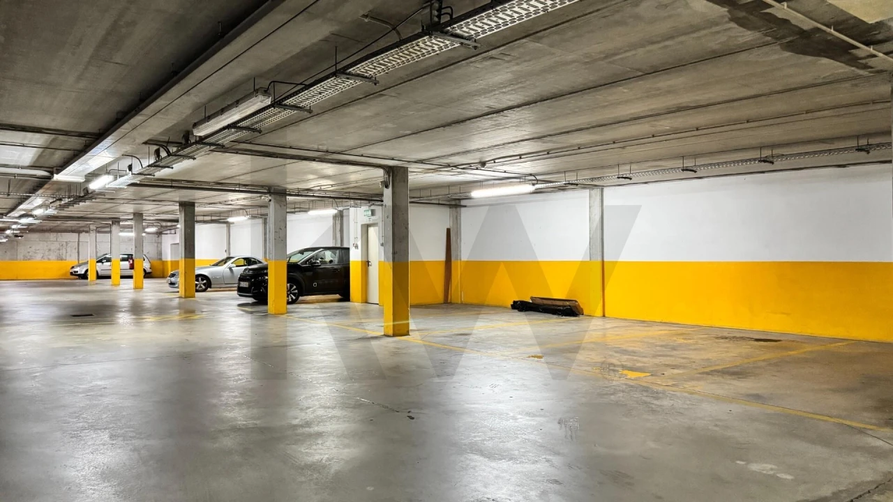 Apartamento T2 para Arrendamento em Paranhos Foto 16