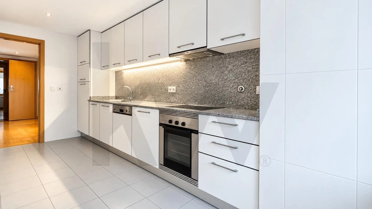 Apartamento T2 para Arrendamento em Paranhos Foto 12