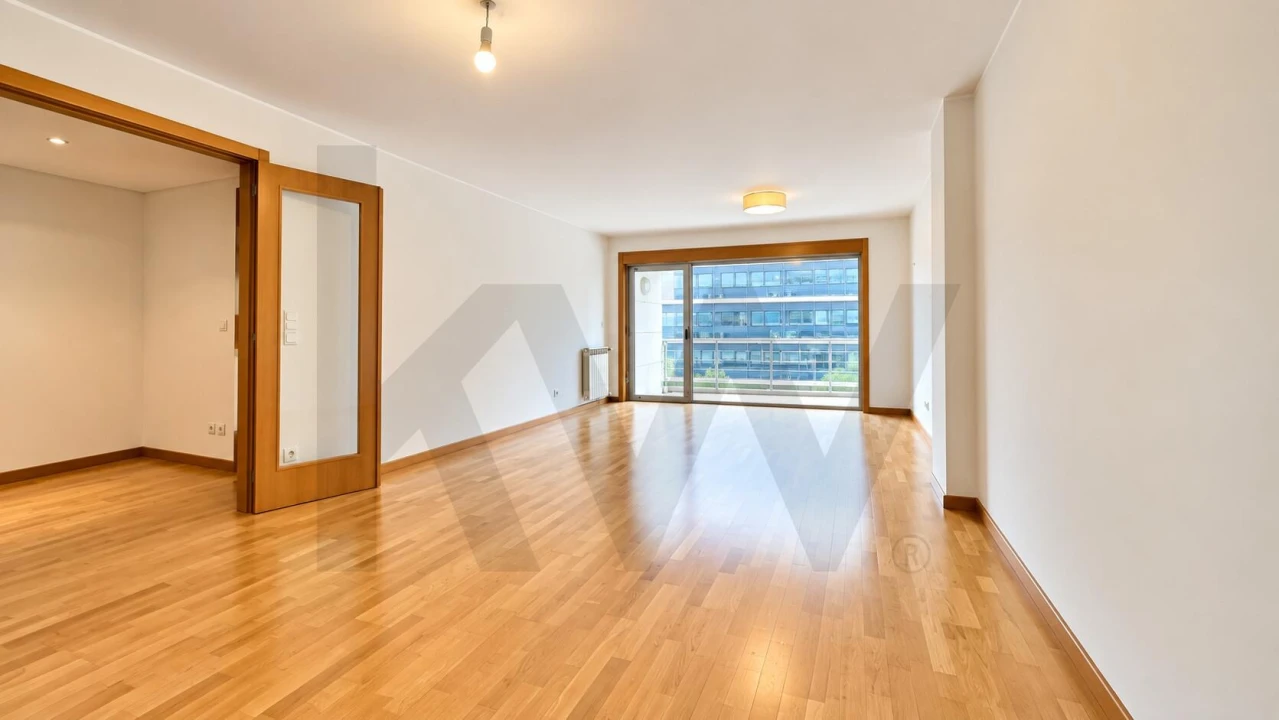 Apartamento T2 para Arrendamento em Paranhos Foto 14
