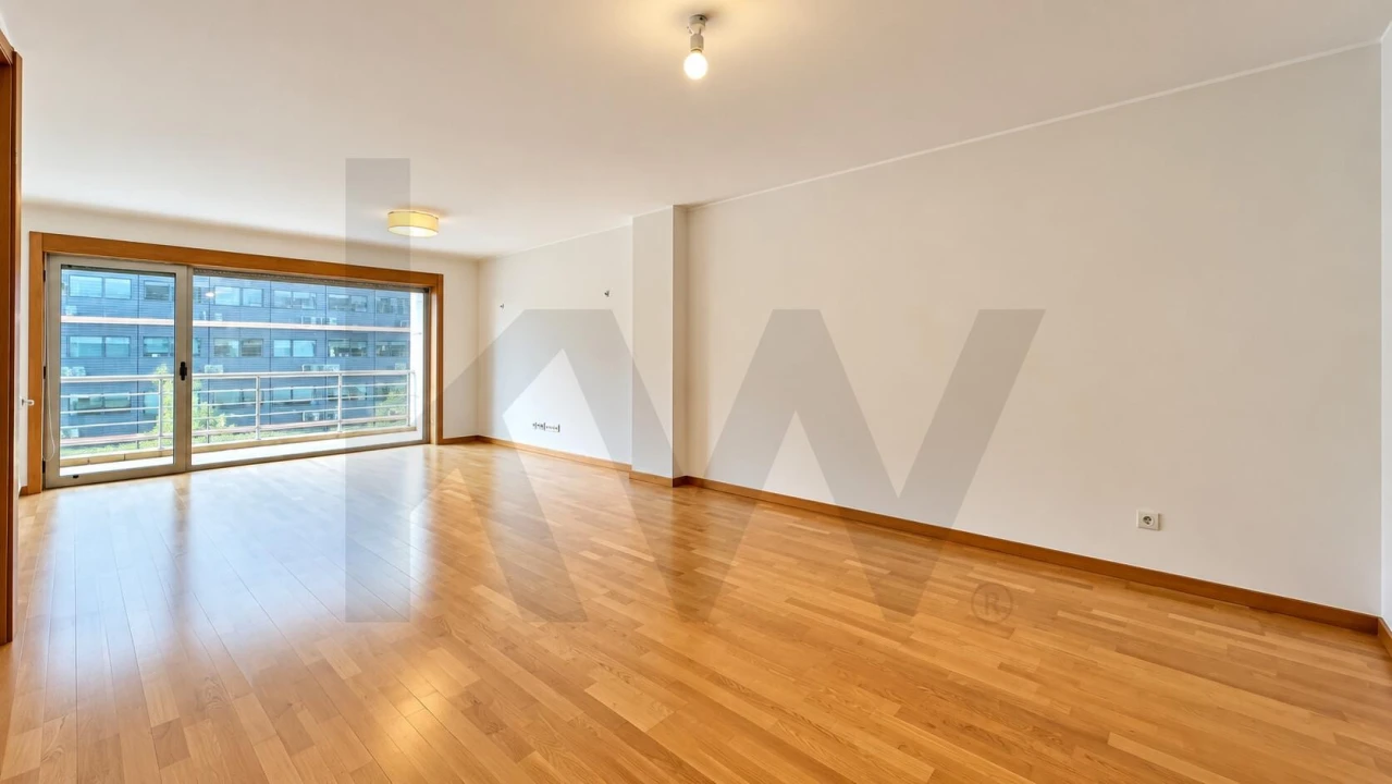 Apartamento T2 para Arrendamento em Paranhos Foto 2