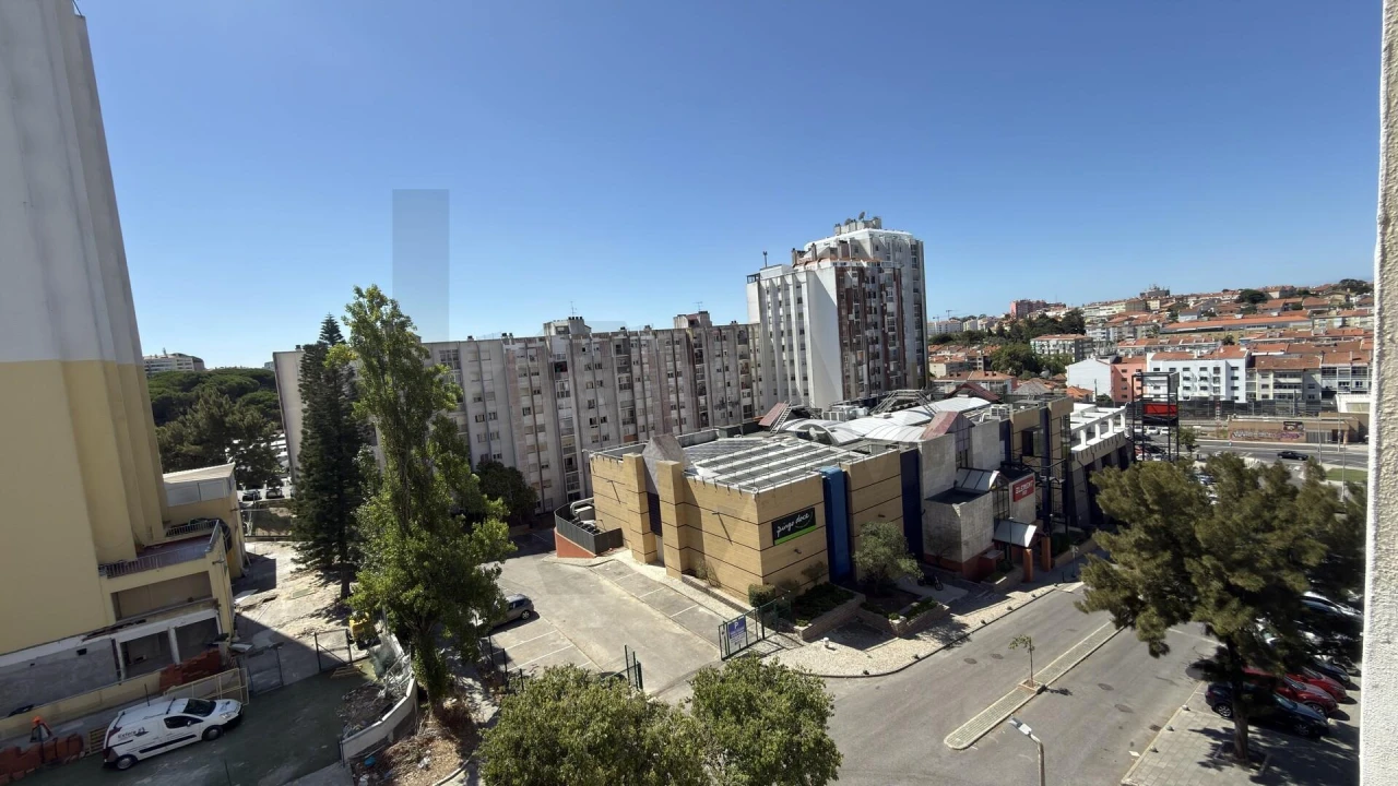 Apartamento T2 para Venda em Algueirão-Mem Martins Foto 15