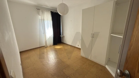 Apartamento T2 para Venda em Algueirão-Mem Martins