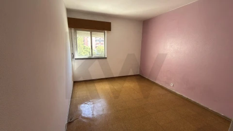 Apartamento T2 para Venda em Algueirão-Mem Martins