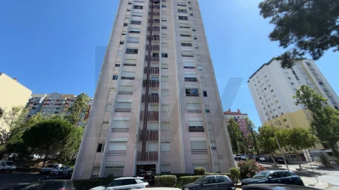 Apartamento T2 para Venda em Algueirão-Mem Martins