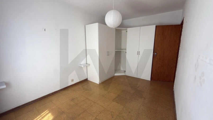 Apartamento T2 para Venda em Algueirão-Mem Martins Foto 7