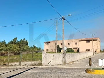 Armazém para Venda em Montes da Senhora