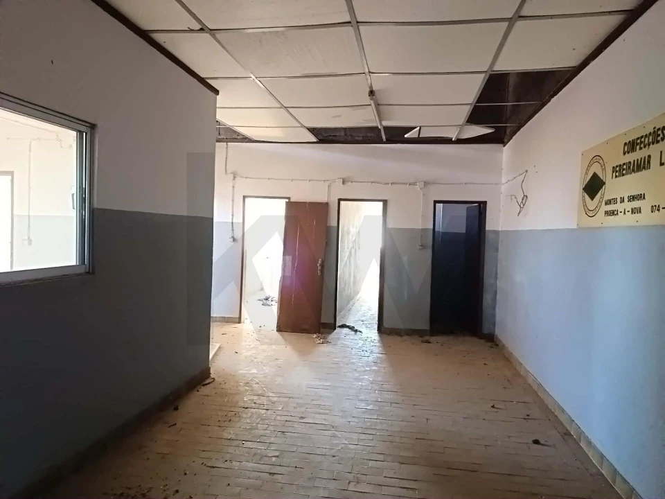 Armazém para Venda em Montes da Senhora Foto 10