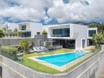 Moradia T4 para Venda em São Martinho