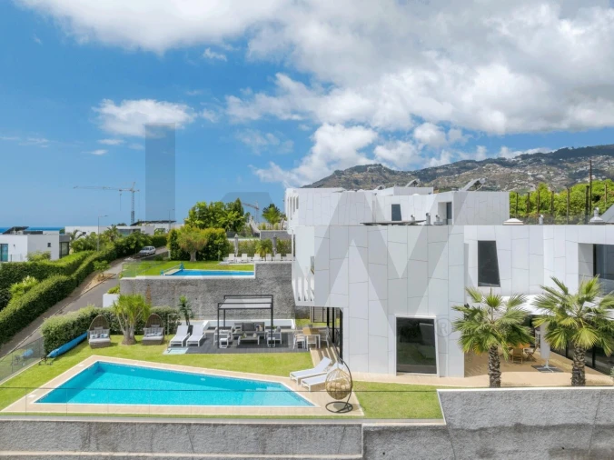 Moradia T4 para Venda em São Martinho Foto 5
