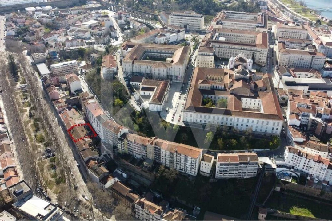 Prédio para Venda em Sé Nova, Santa Cruz, Almedina e São Bartolomeu Foto 30