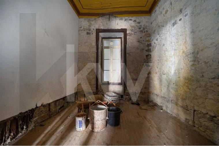 Prédio para Venda em Sé Nova, Santa Cruz, Almedina e São Bartolomeu Foto 16