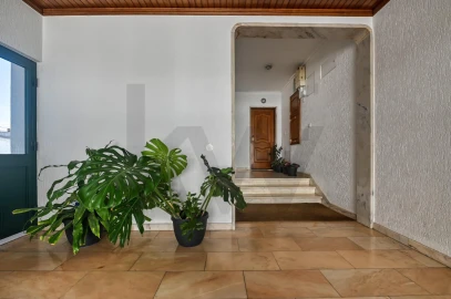 Apartamento T3 para Arrendamento em São Domingos de Rana