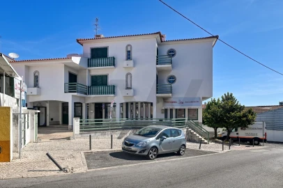 Apartamento T3 para Arrendamento em São Domingos de Rana