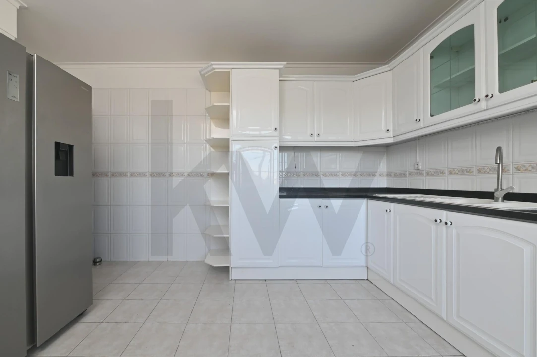 Apartamento T3 para Arrendamento em São Domingos de Rana Foto 20