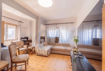 Apartamento T2 para Venda em Póvoa de Santo Adrião e Olival Basto