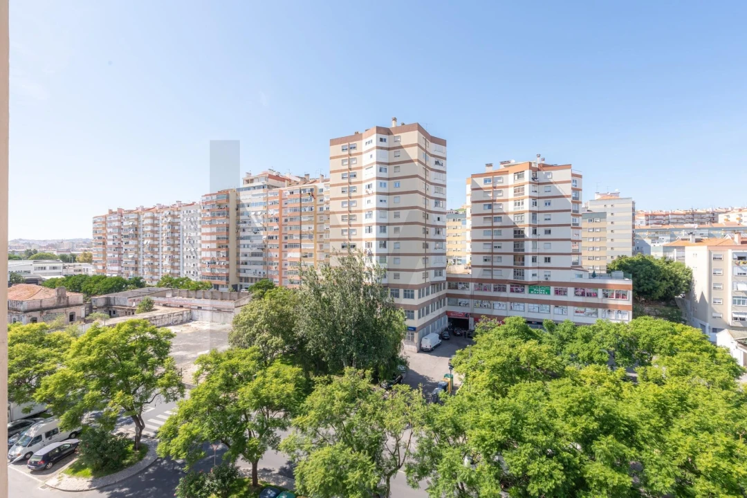 Apartamento T2 para Venda em Póvoa de Santo Adrião e Olival Basto Foto 20