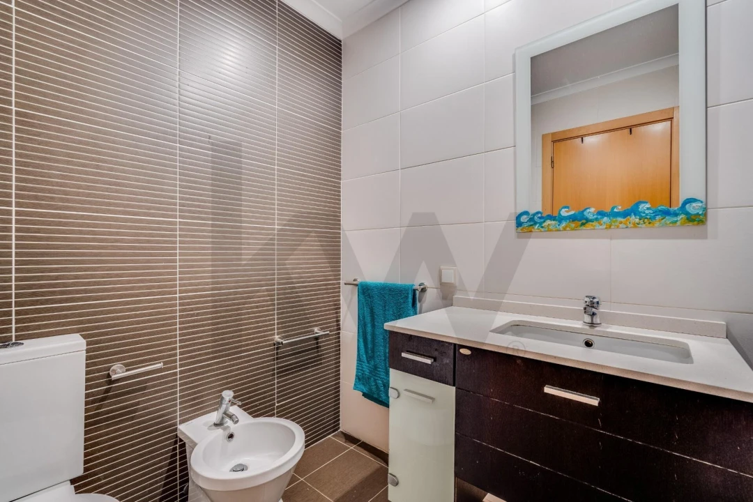 Apartamento T1 para Venda em Portimão Foto 4