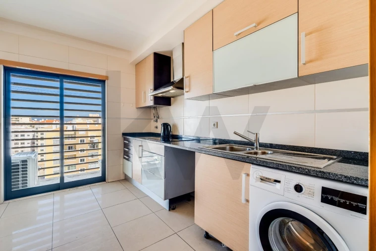 Apartamento T1 para Venda em Portimão Foto 8