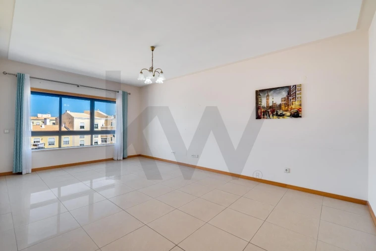 Apartamento T1 para Venda em Portimão Foto 6