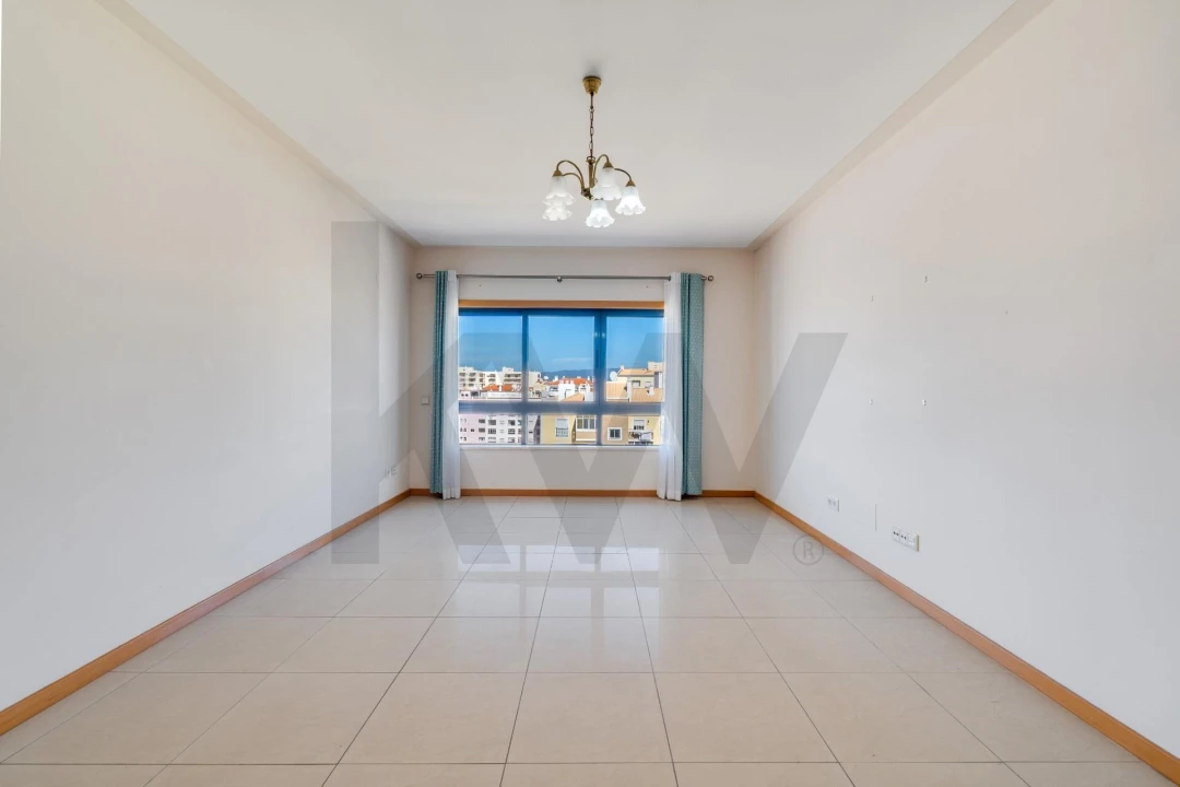 Apartamento T1 para Venda em Portimão Foto 5