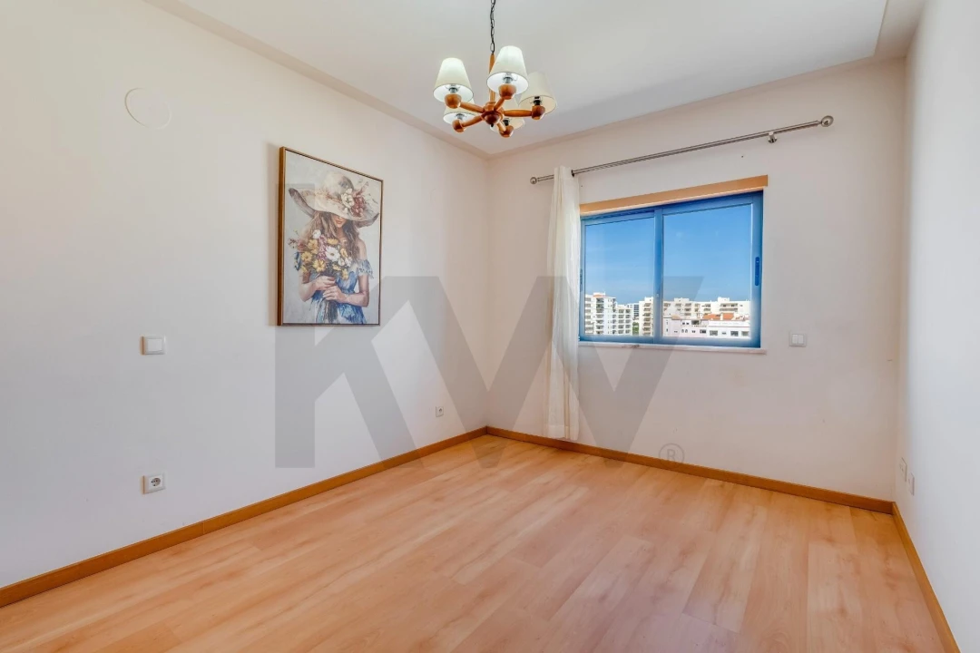 Apartamento T1 para Venda em Portimão Foto 1