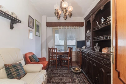 Apartamento T3 para Venda em Benfica