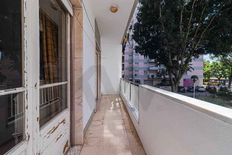 Apartamento T3 para Venda em Benfica Foto 8