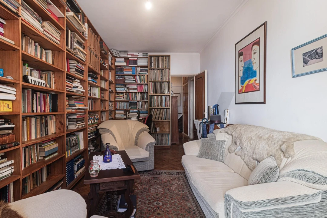 Apartamento T3 para Venda em Benfica Foto 9