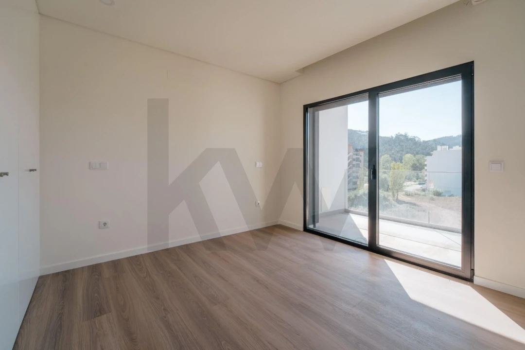 Apartamento T2 para Venda em Miranda do Corvo Foto 16