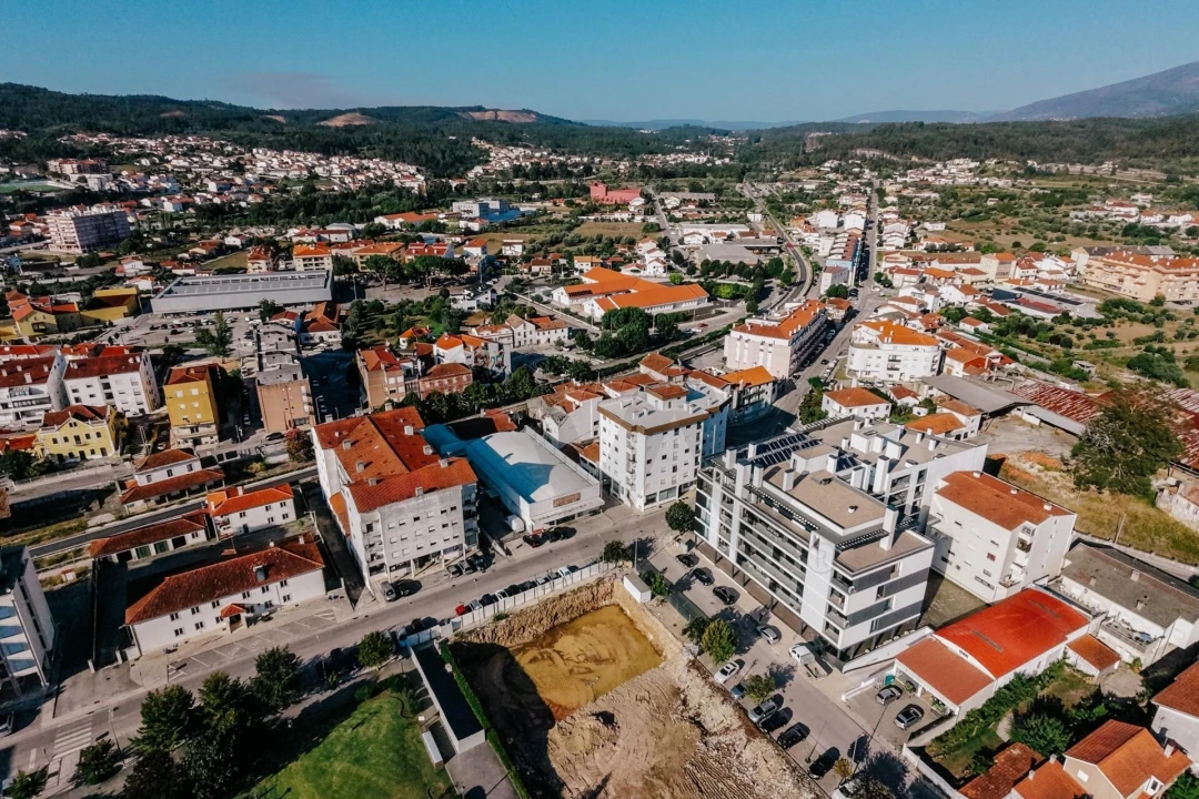 Apartamento T2 para Venda em Miranda do Corvo Foto 37