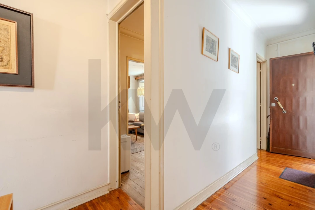 Apartamento T2 para Venda em Santo António Foto 7