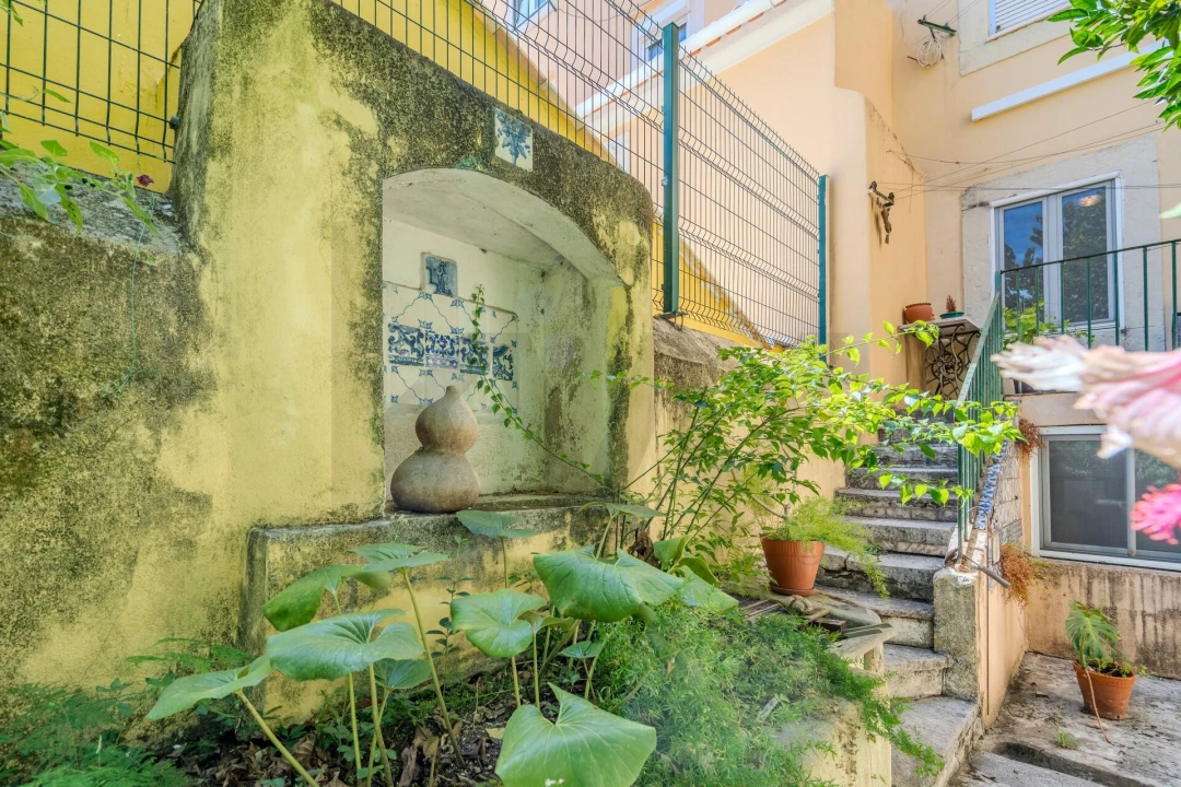 Apartamento T2 para Venda em Santo António Foto 36