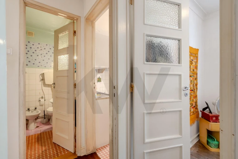 Apartamento T2 para Venda em Santo António Foto 15