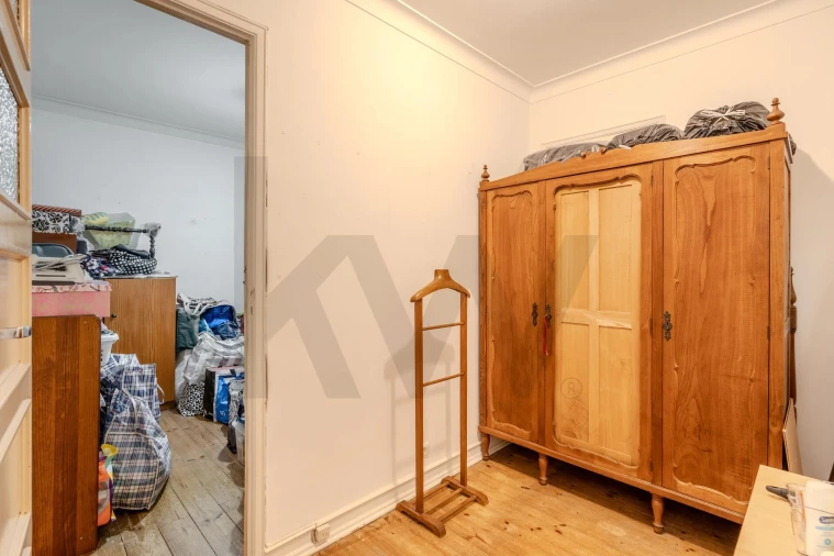 Apartamento T2 para Venda em Santo António Foto 14